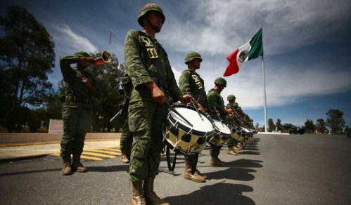 celebran-aniversario-del-ejercito-mexicano-8-1000x586